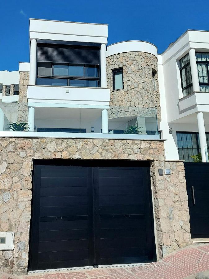 Villa Playa Amadores - Luxury Villa With Heated Pool Puerto Rico  Bagian luar foto